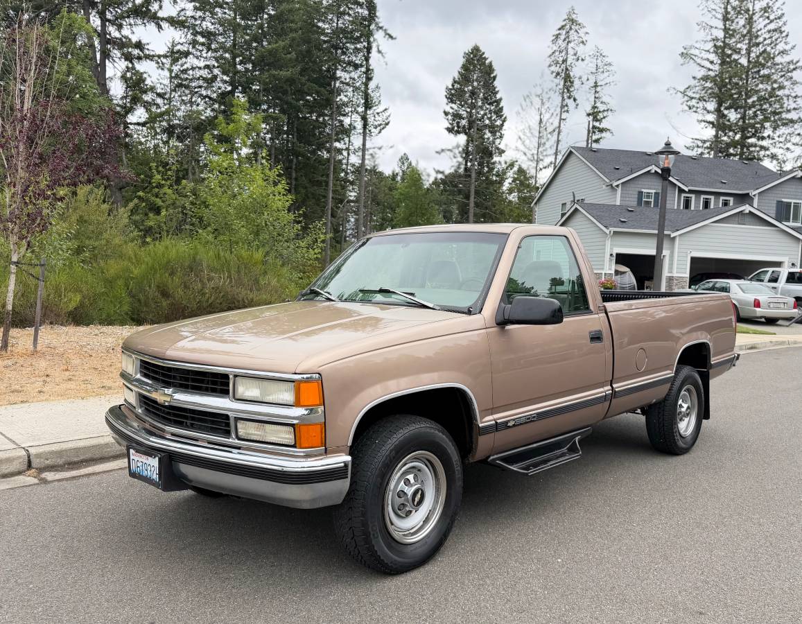 Chevrolet-Silverado-3500-1996