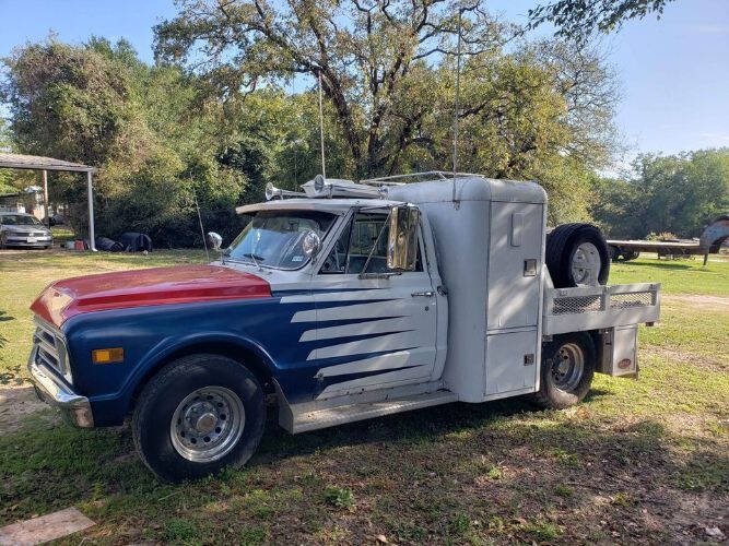 Chevrolet-Silverado-3500hd-1968-White