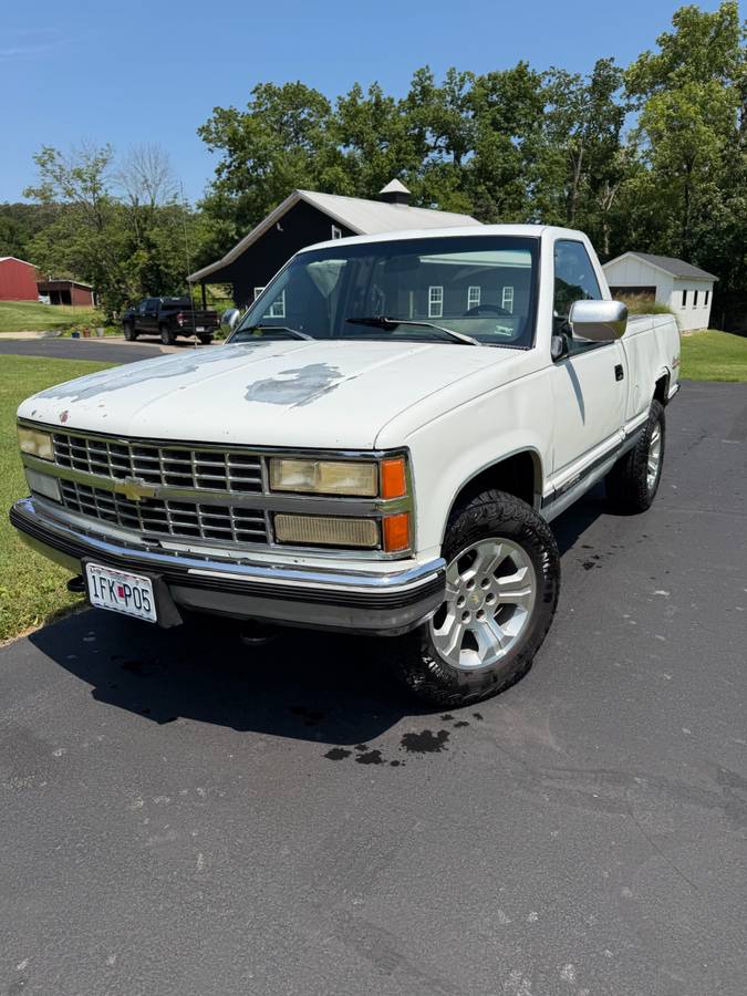Chevrolet-Silverado-k1500-1991-white