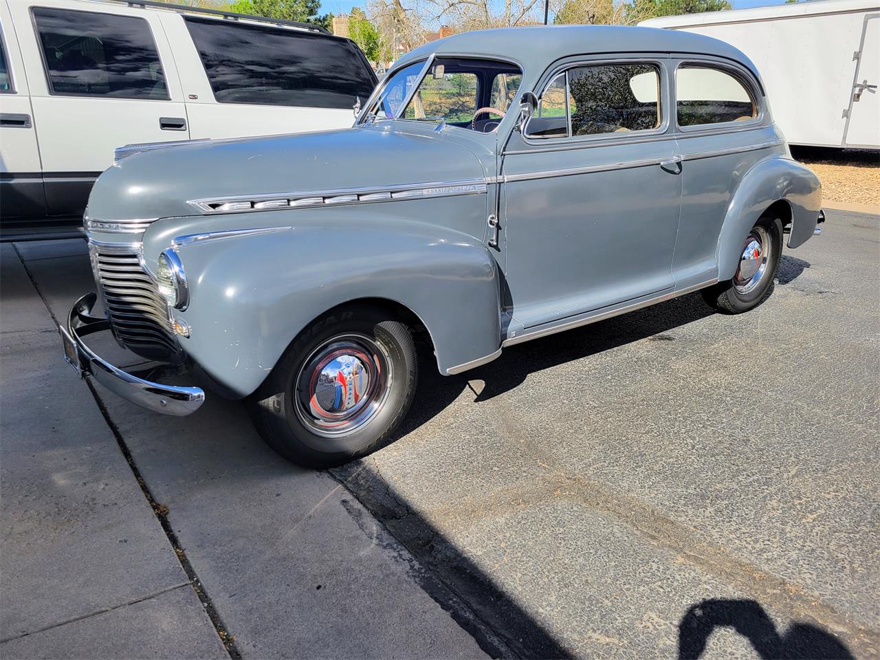 Chevrolet-Special-deluxe-1941-Squadron-Gray-Tan
