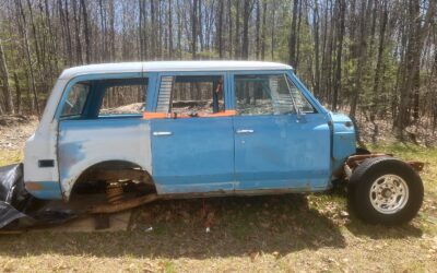 Chevrolet Suburban 1972