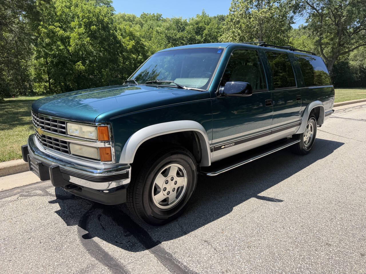 Chevrolet-Suburban-1993-Teal-BlueQuicksilver-Gray-Custom-Cloth