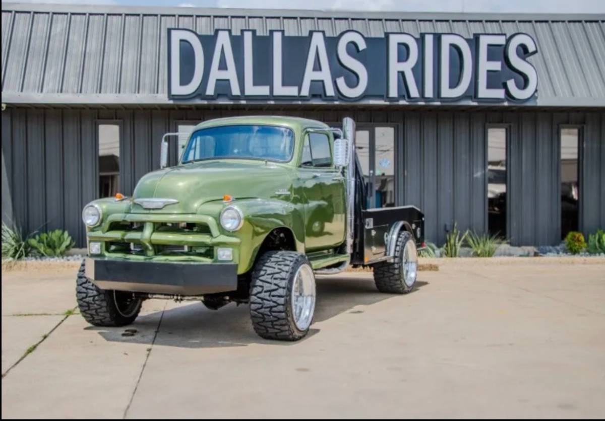 Chevy-12-valve-cummins-5-speed-manual-4x4-1954-green