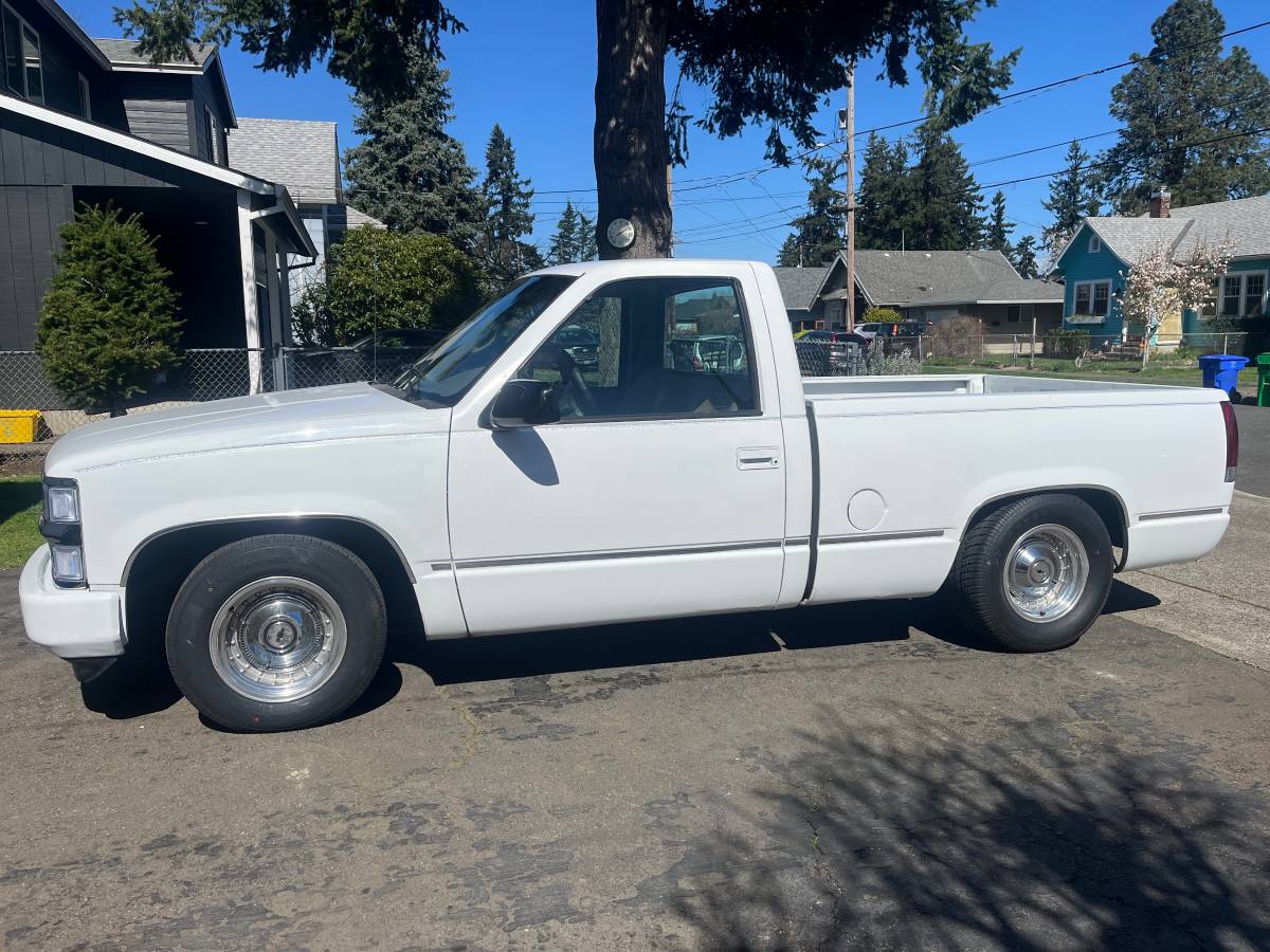 Chevy-1995-white