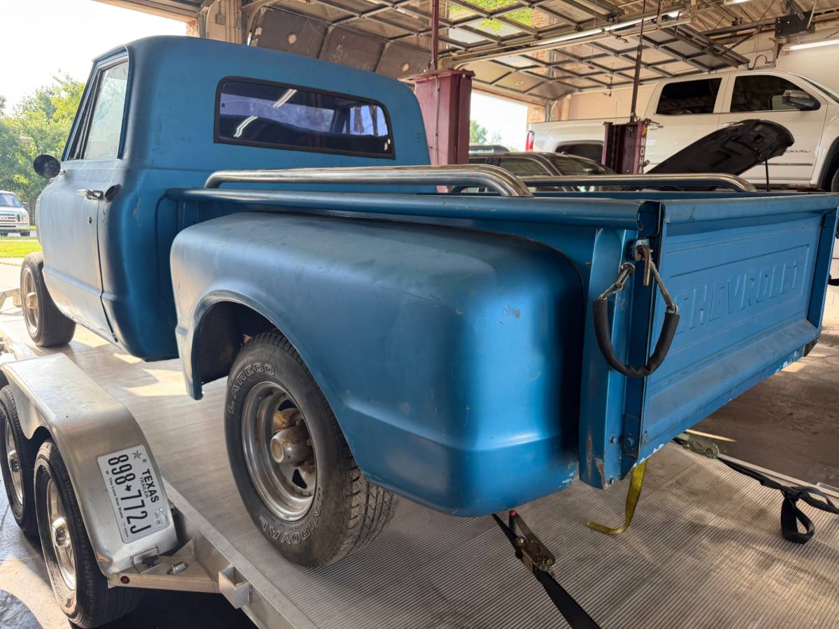 Chevy-c10-1967-blue