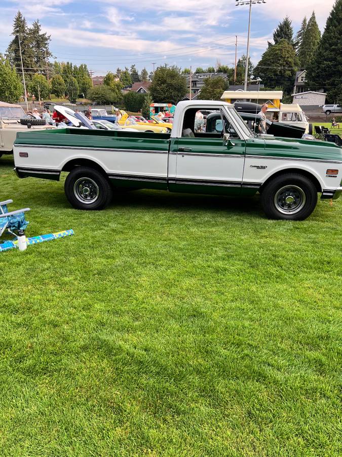 Chevy-c20-1971-green