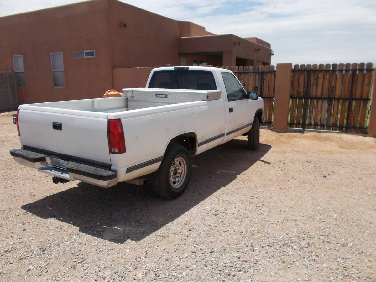 Chevy-c2500-1995-white
