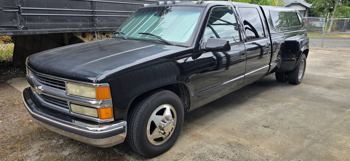 Chevy-c3500-1996-black