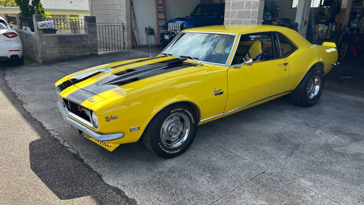 Chevy-camaro-1968-yellow