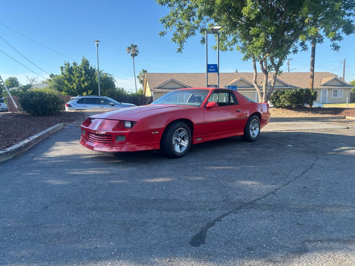 Chevy-camaro-1988-red