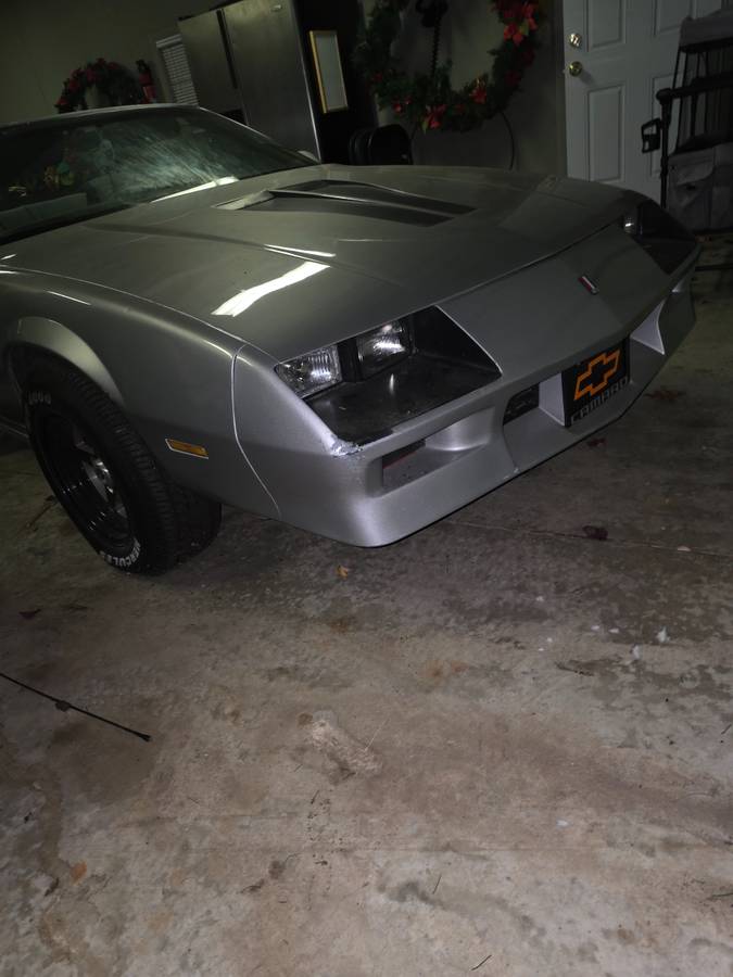 Chevy-camaro-z28-1984-grey