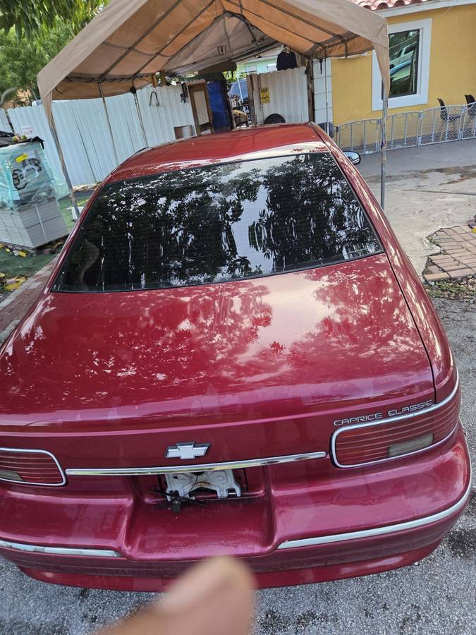 Chevy-caprice-classic-1995-red