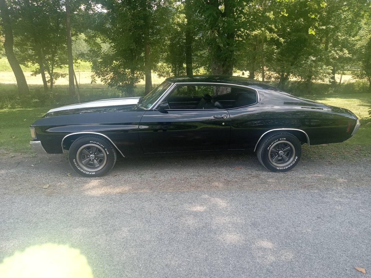 Chevy-chevelle-malibu-1972-black
