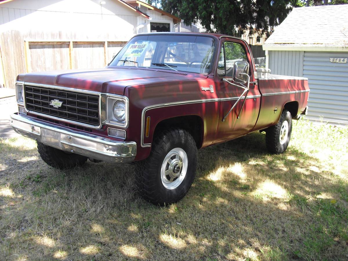 Chevy-cheyenne-1976-red