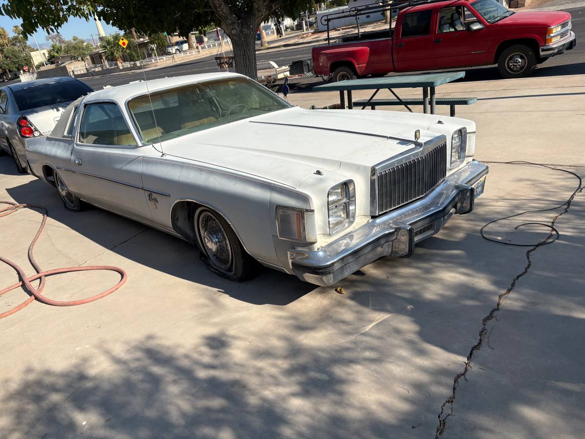 Chevy-cordoba-1974-white