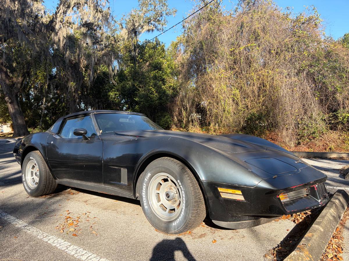 Chevy-corvette-1980