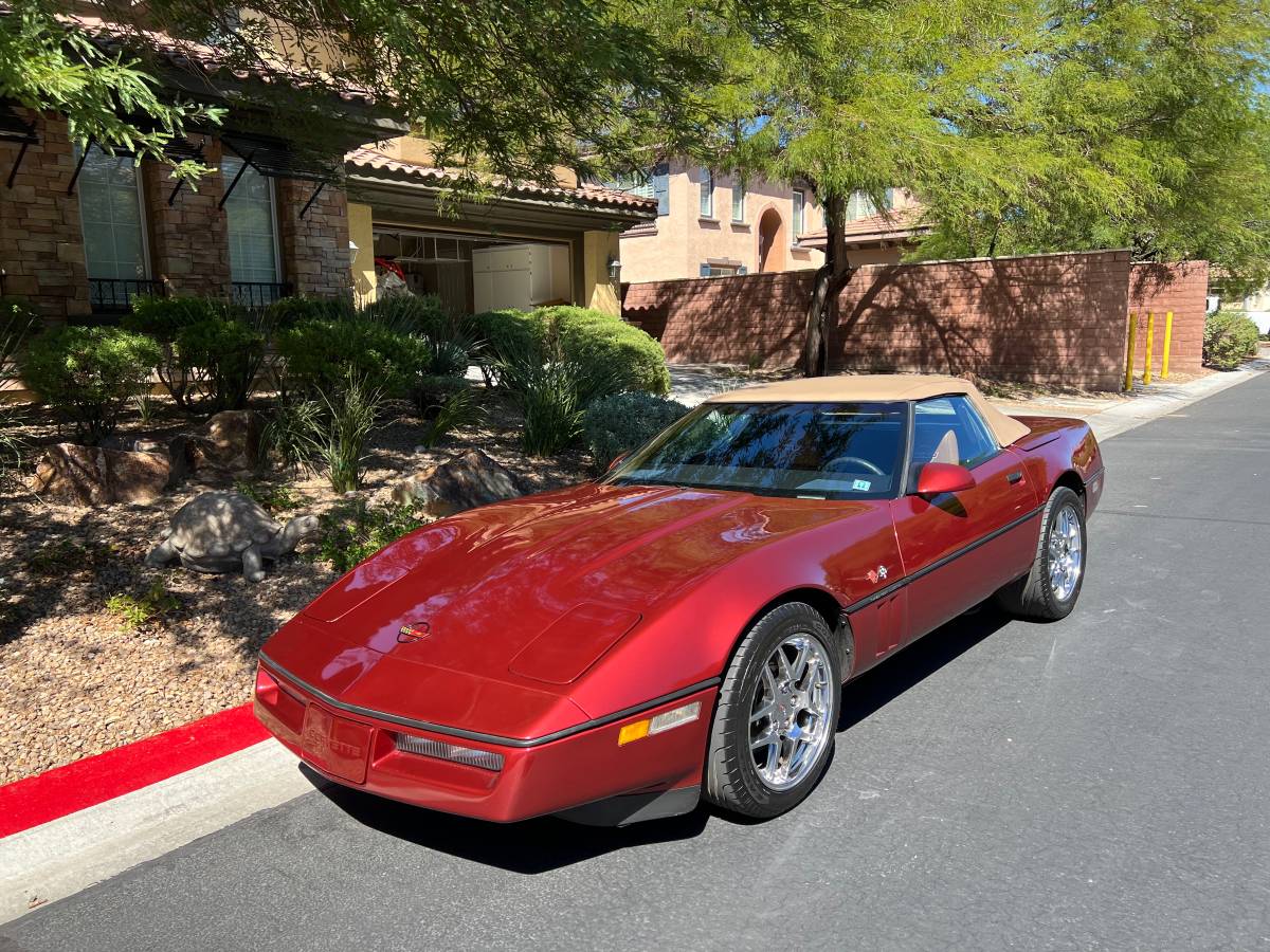 Chevy-corvette-convertible-1988-red