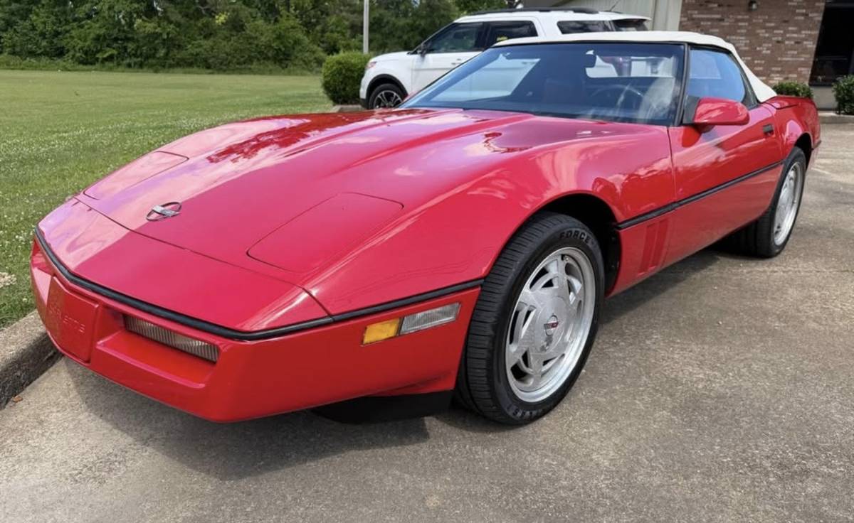 Chevy-corvette-convertible-1988-red