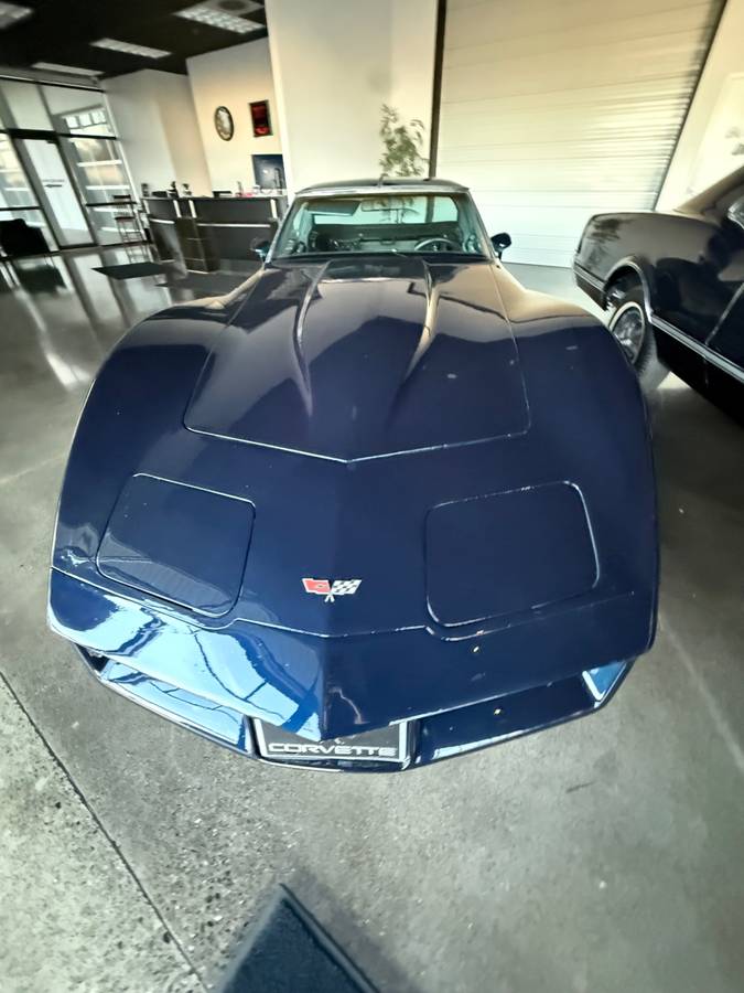 Chevy-corvette-stingray-1978-blue
