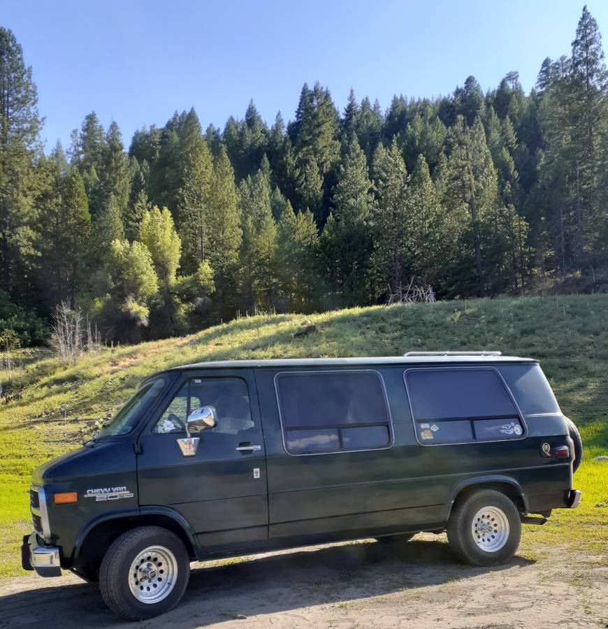 Chevy-g20-sport-van-1993-green