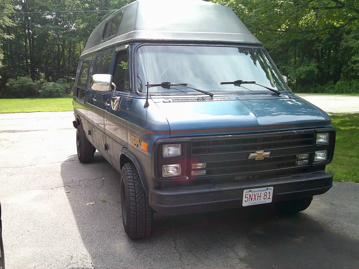 Chevy-g30-1990-blue