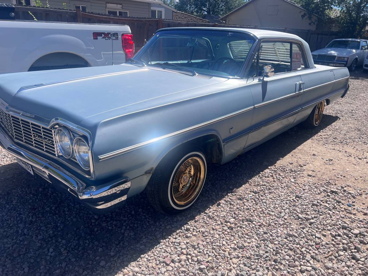 Chevy-impala-1964-blue