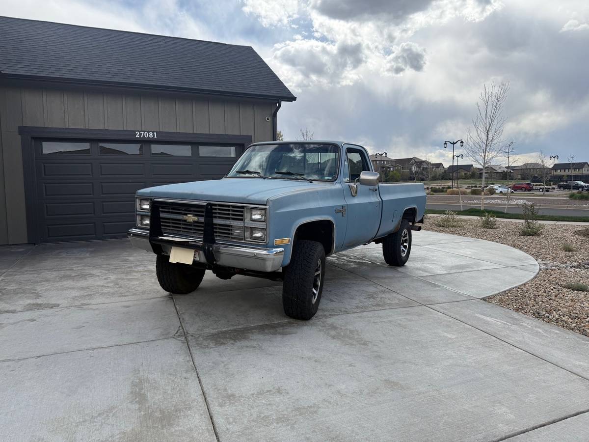 Chevy-k10-4x4-1984-blue