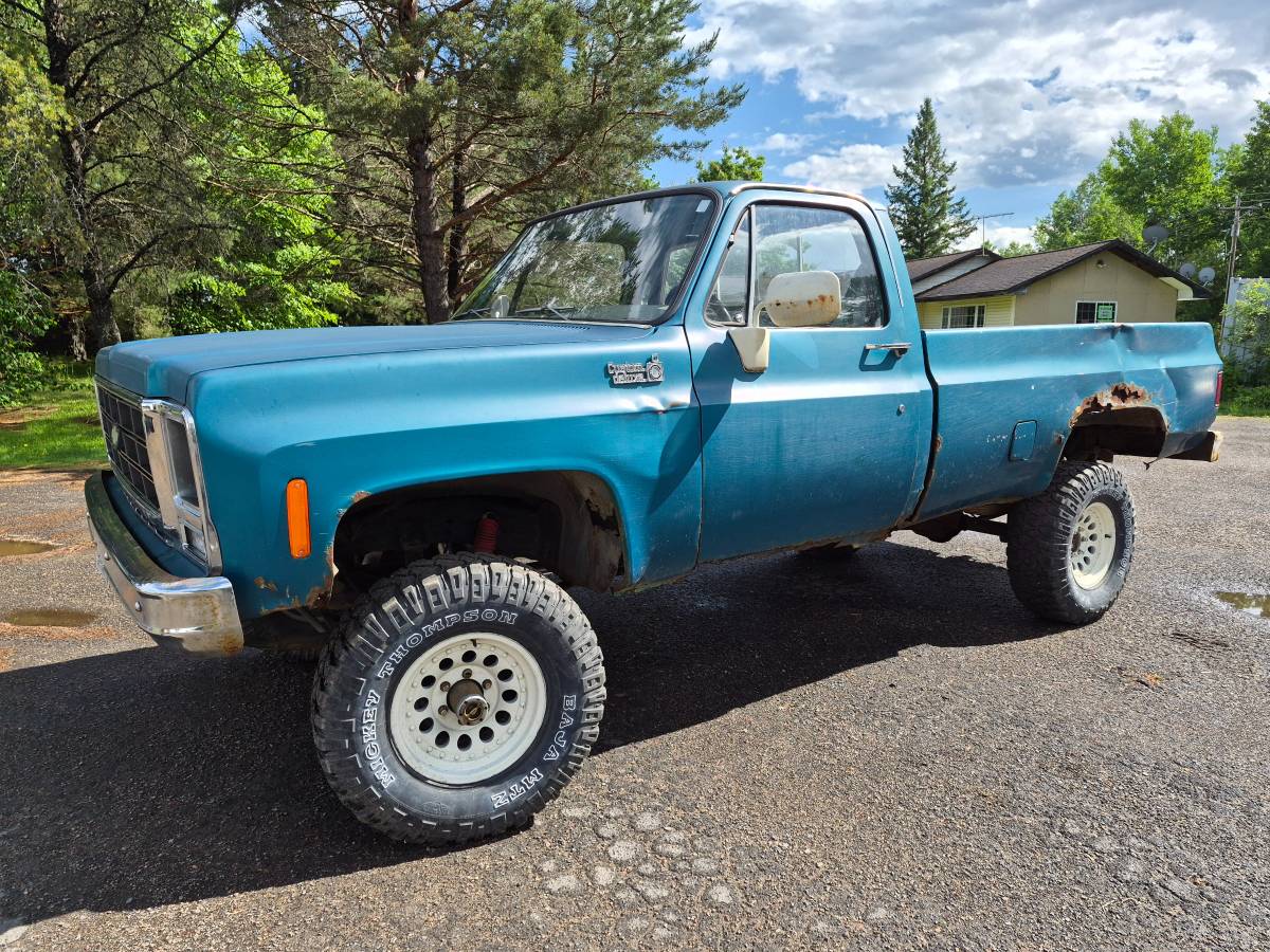 Chevy-k10-custom-deluxe-1980-blue
