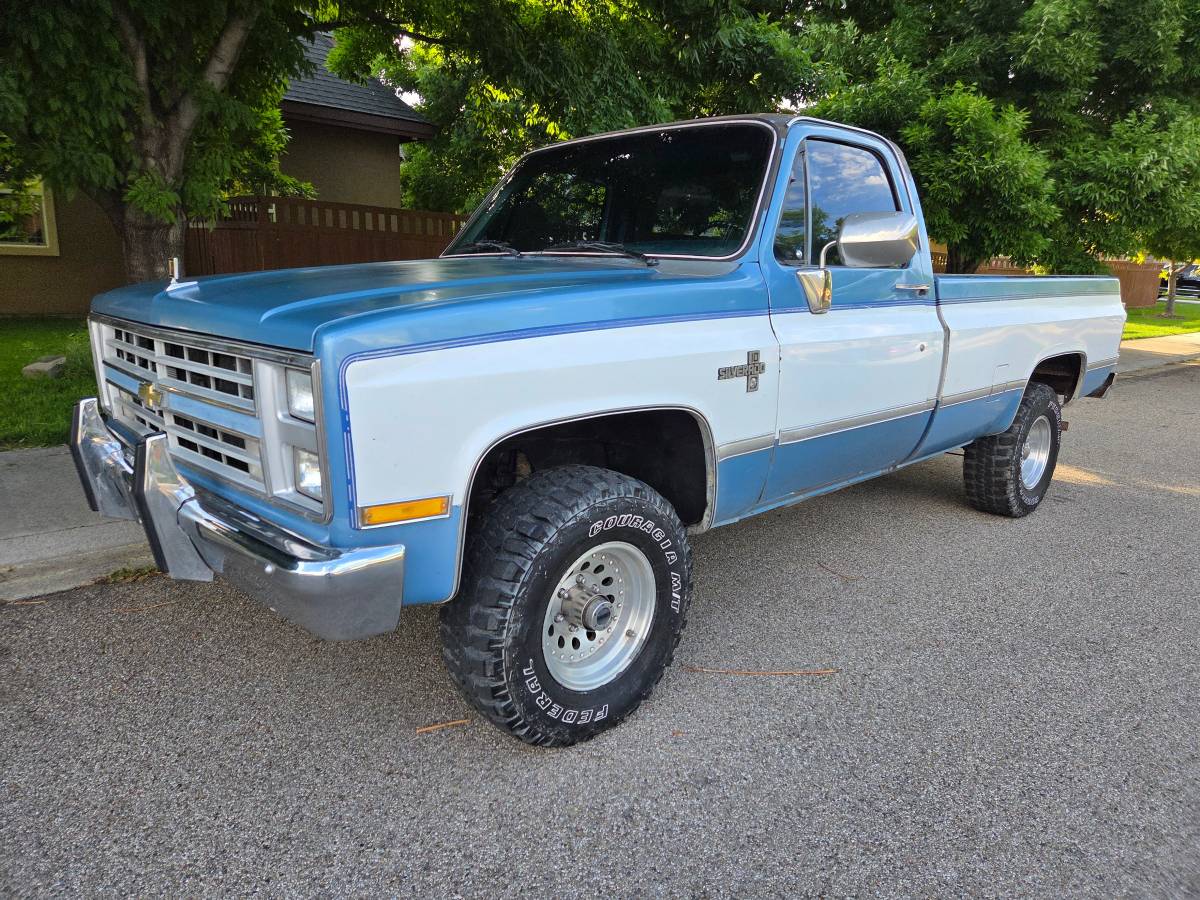 Chevy-k10-silverado-1986