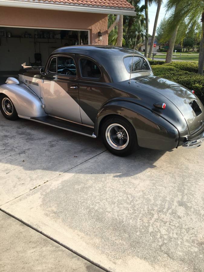 Chevy-master-deluxe-business-coupe-1939-custom