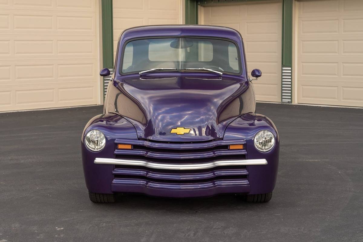 Chevy-pickup-1947-purple