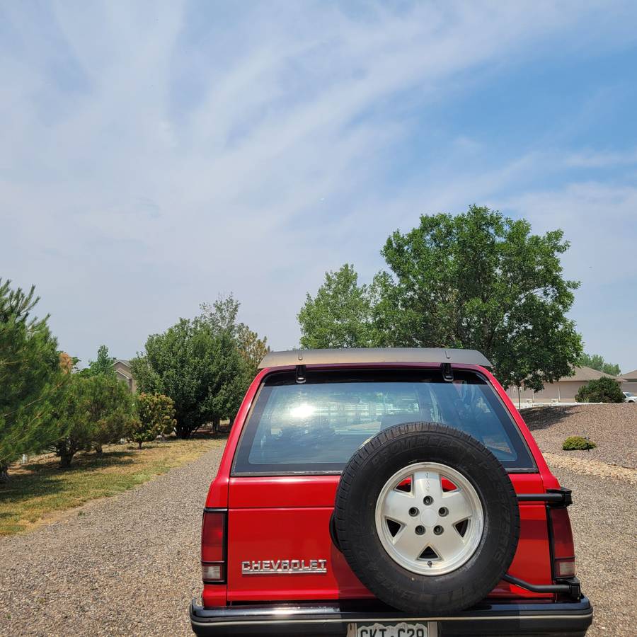 Chevy-s-10-blazer-4x4-1989-red