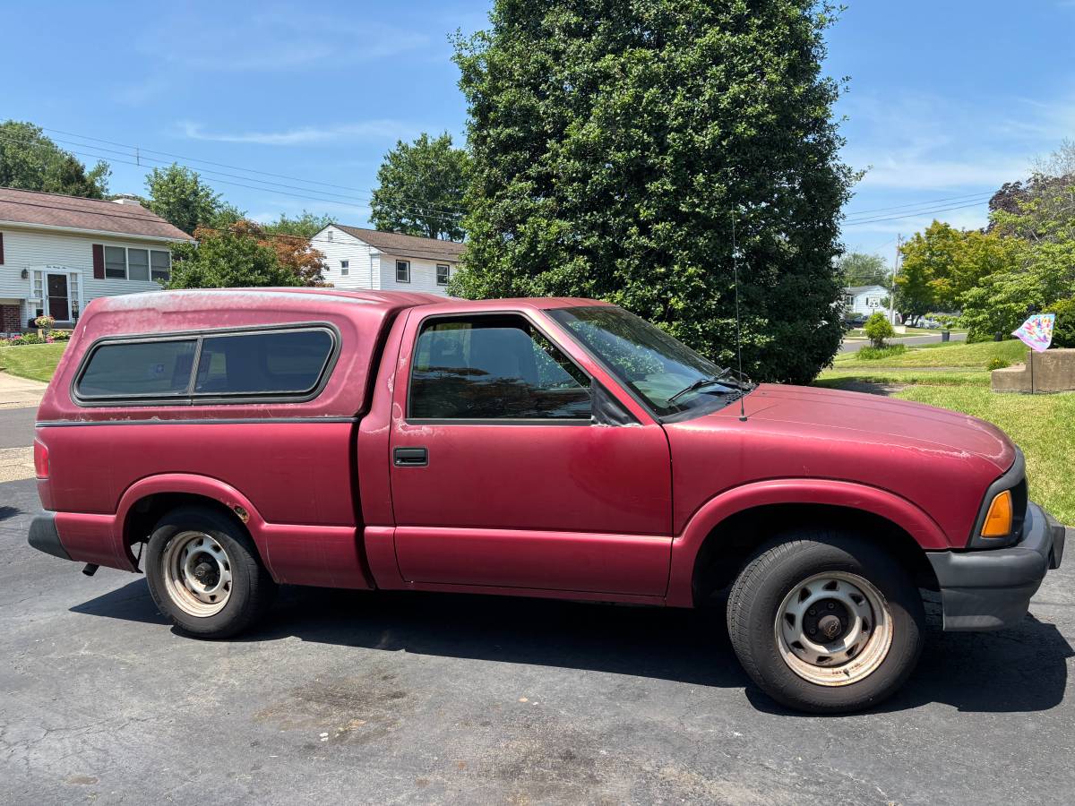 Chevy-s10-pickup-1995-red