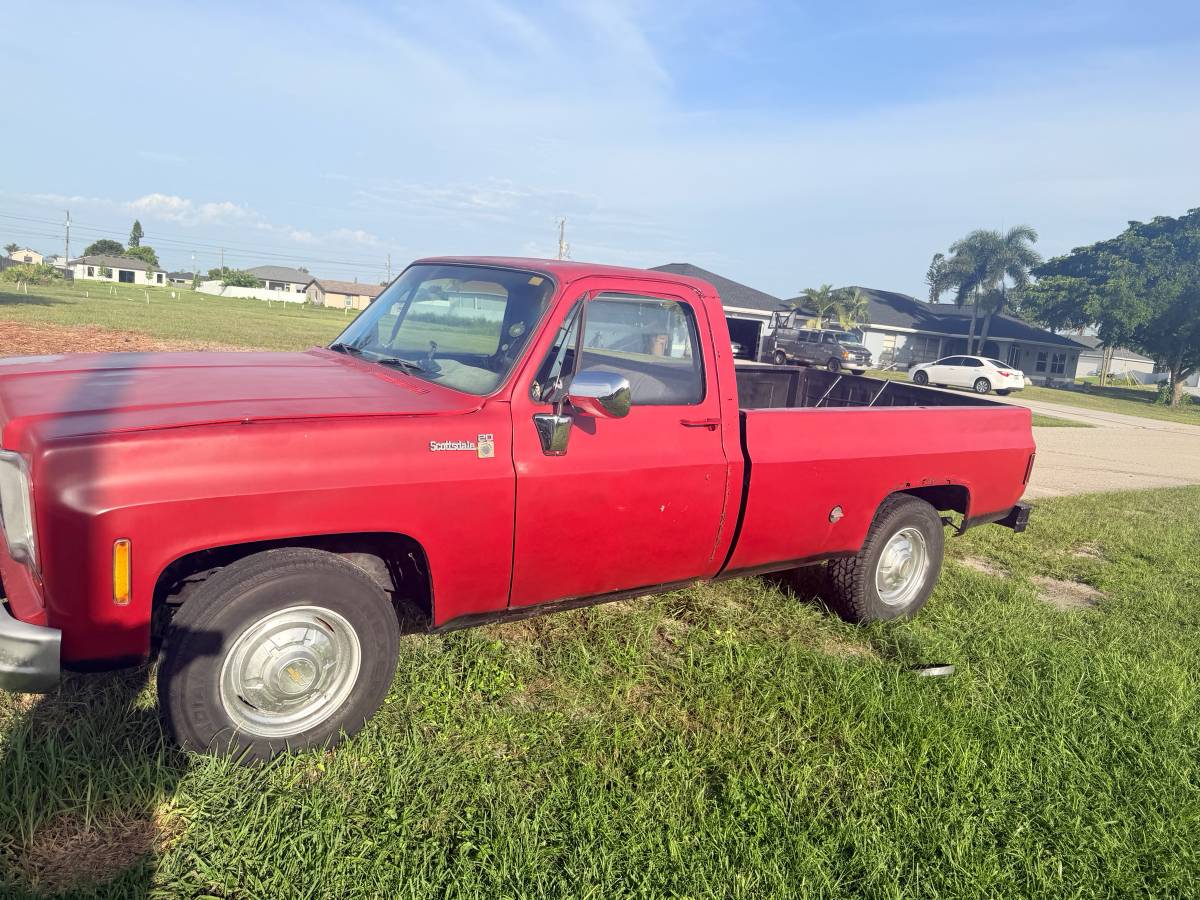 Chevy-scottsdale-1976-red