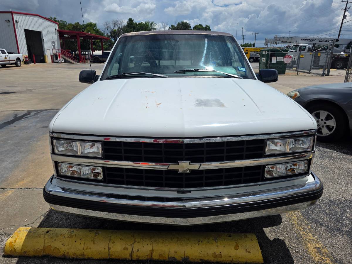Chevy-silverado-1500-1992-white