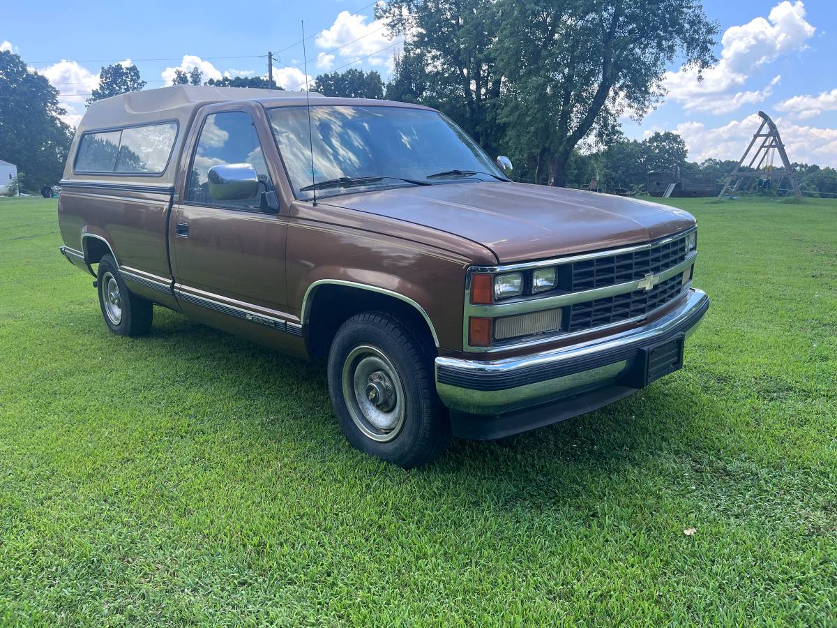 Chevy-silverado-1989-brown