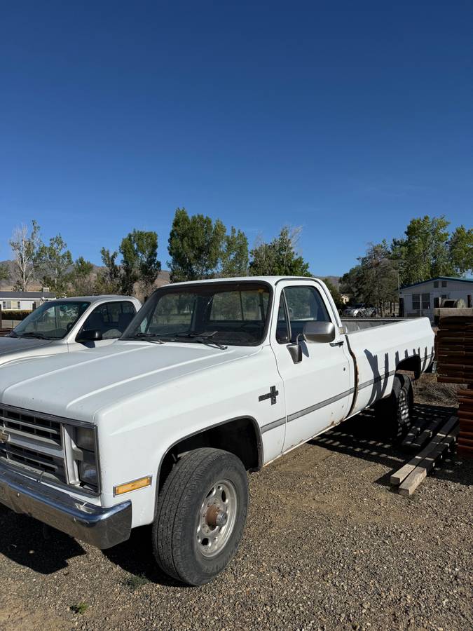 Chevy-silverado-k20-1987