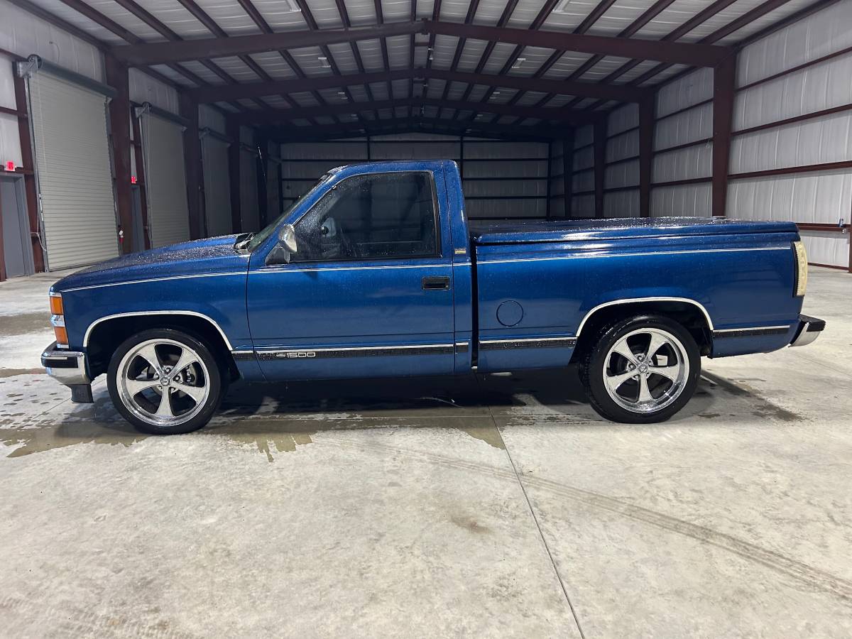 Chevy-silverado-shortbed-1991-blue