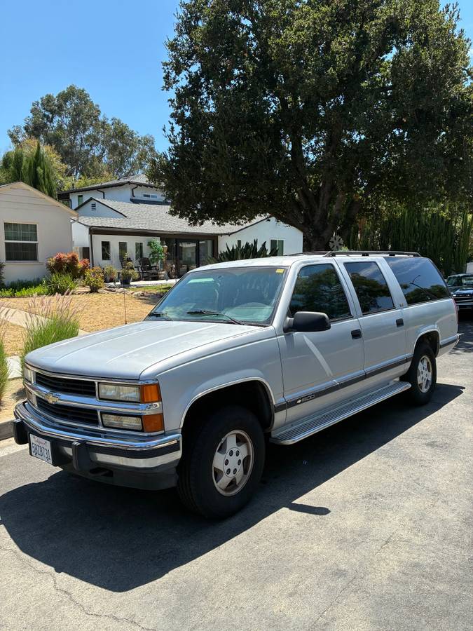 Chevy-suburban-1500-1994