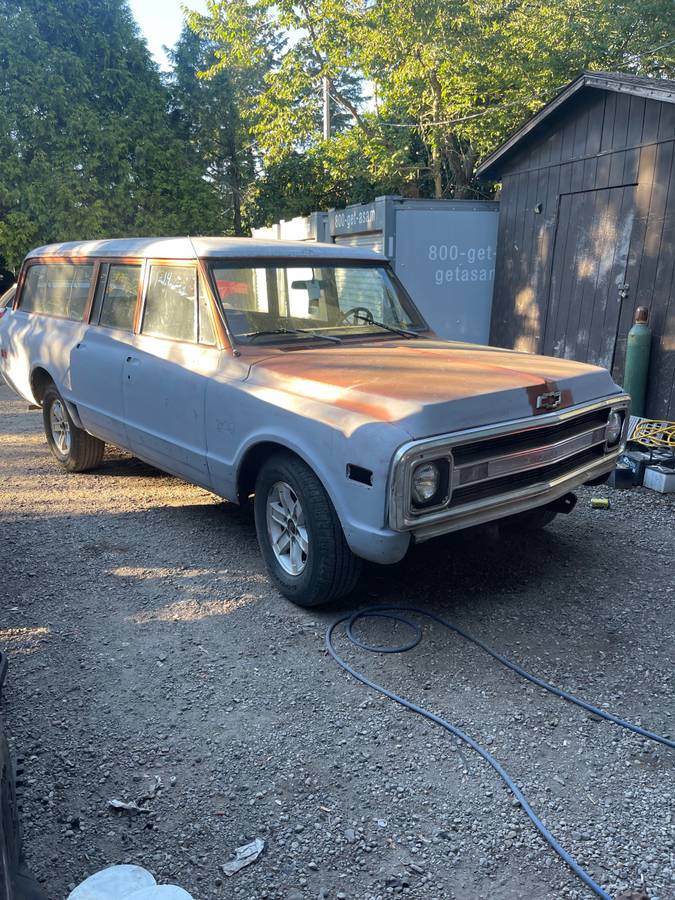 Chevy-suburban-1970