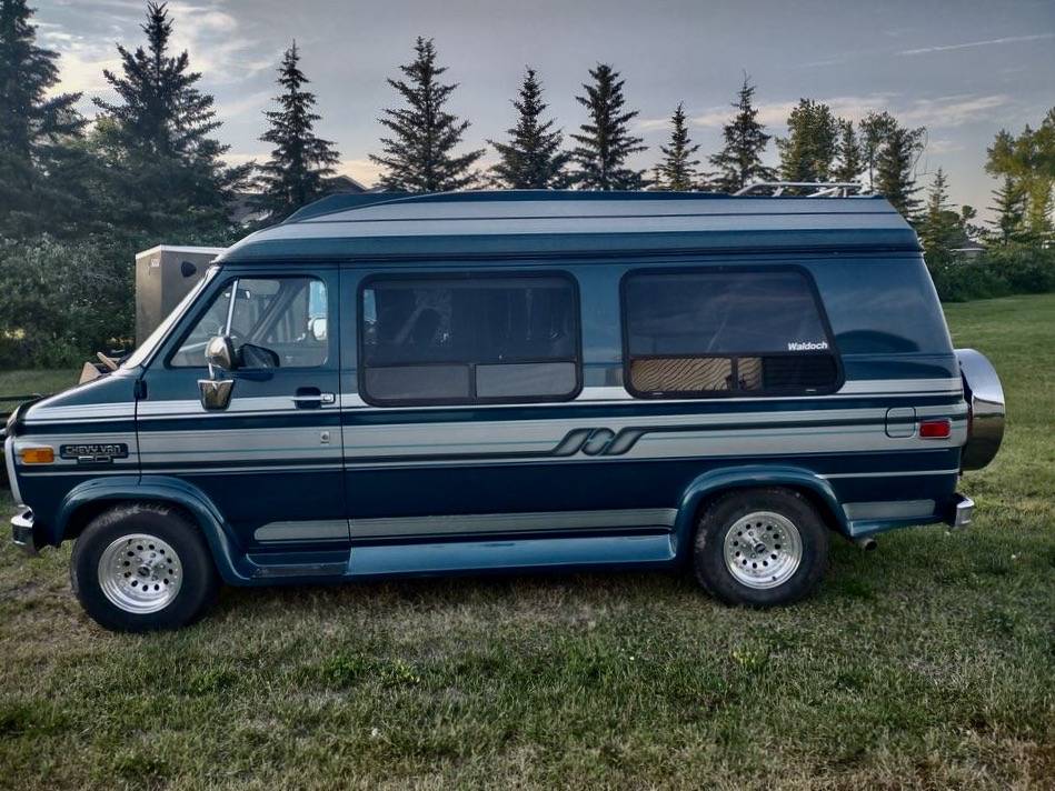 Chevy-van-20-1992-green