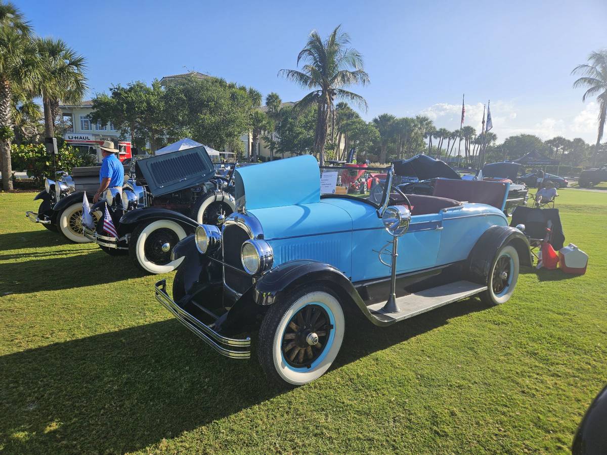 Chrysler-1928-blue