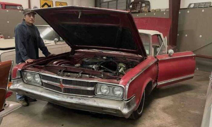 Chrysler-300-1965-RedWhite-Top-White