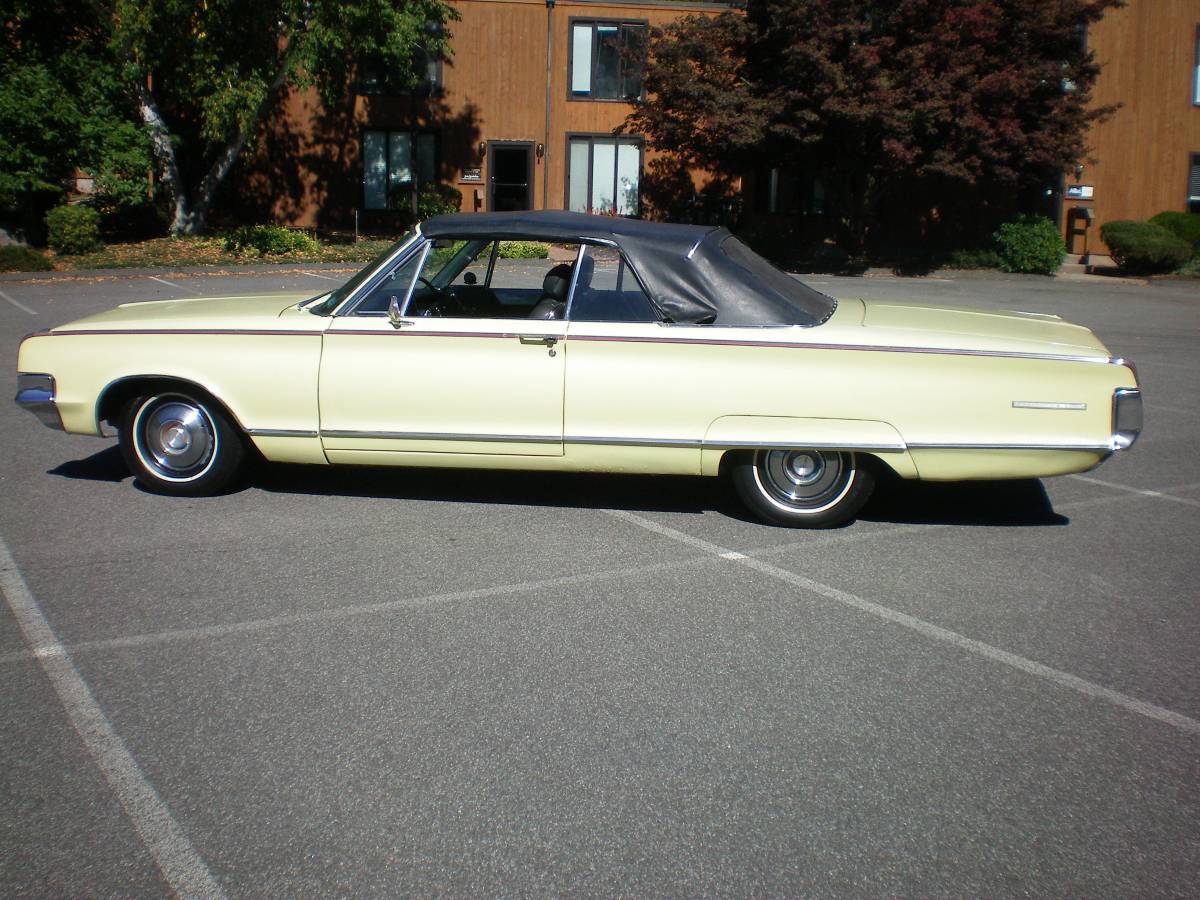 Chrysler-300-l-1965-yellow