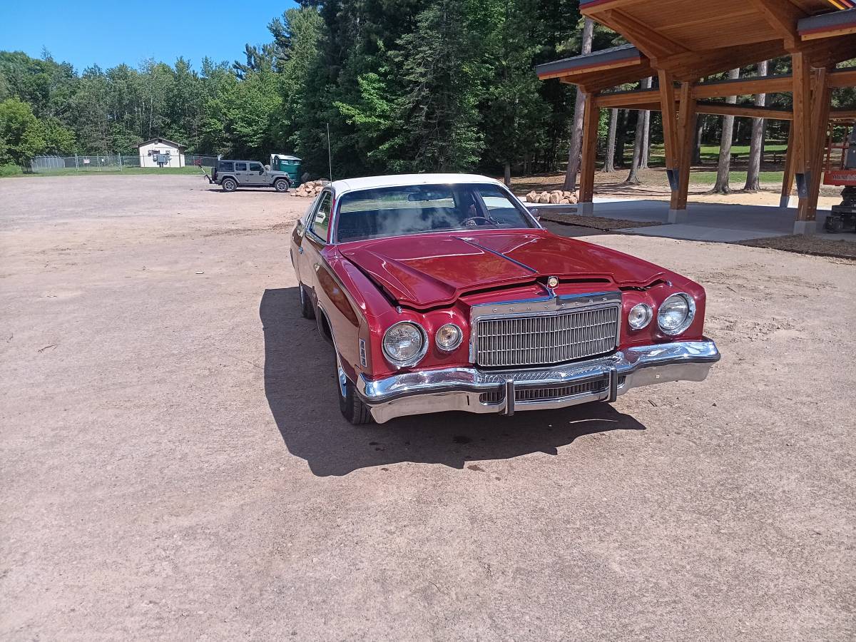 Chrysler-Cordoba-1975-red