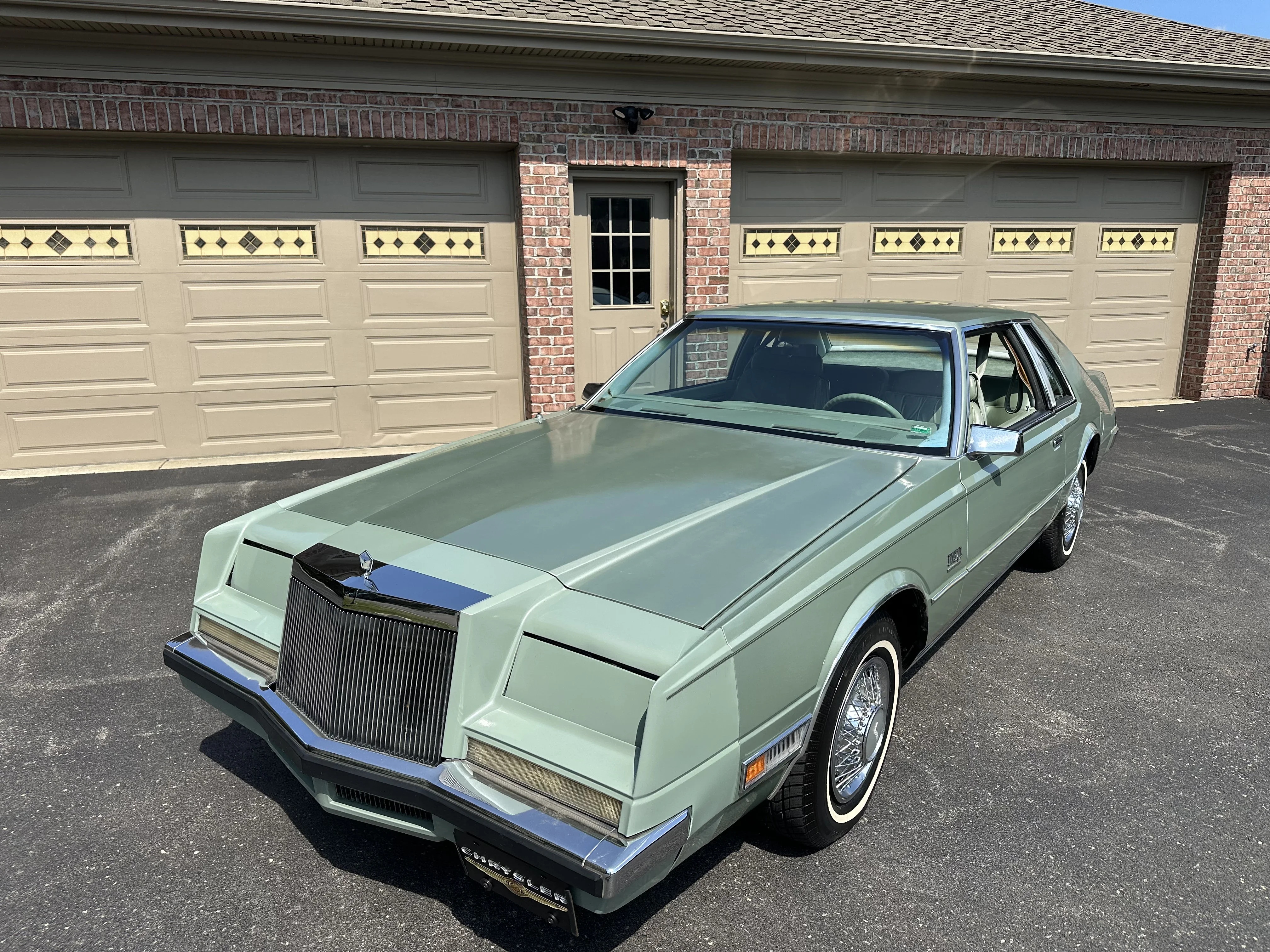 Chrysler-Imperial-1981-Green-Green