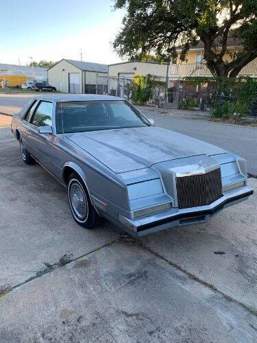 Chrysler-Imperial-1981