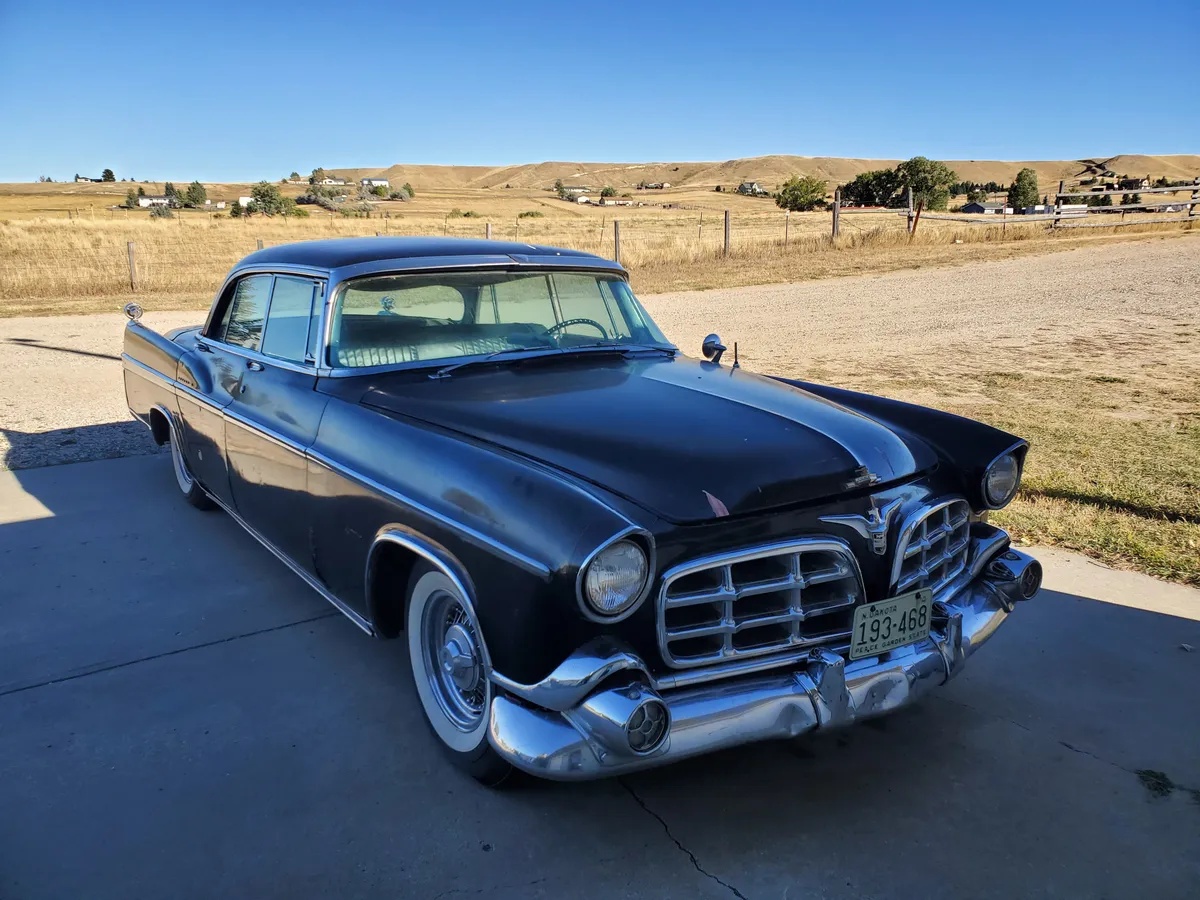 Chrysler-Imperial-crown-1956-Black