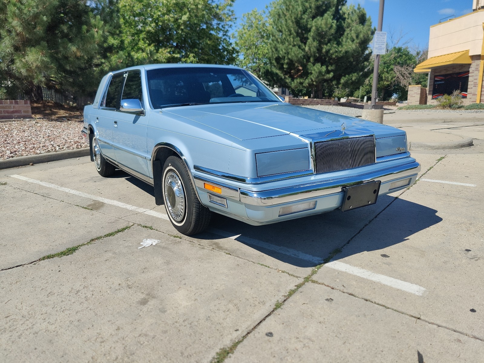 Chrysler-New-Yorker-1989