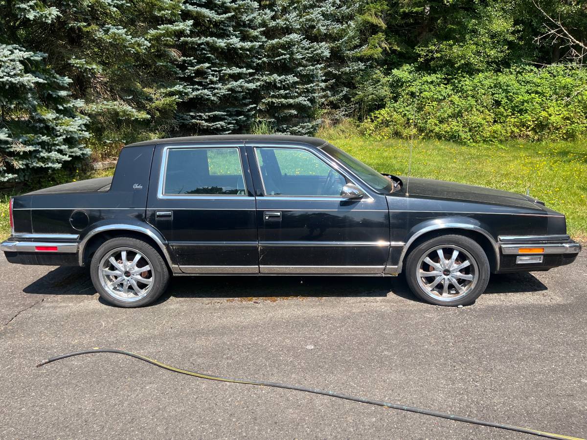 Chrysler-New-yorker-1991
